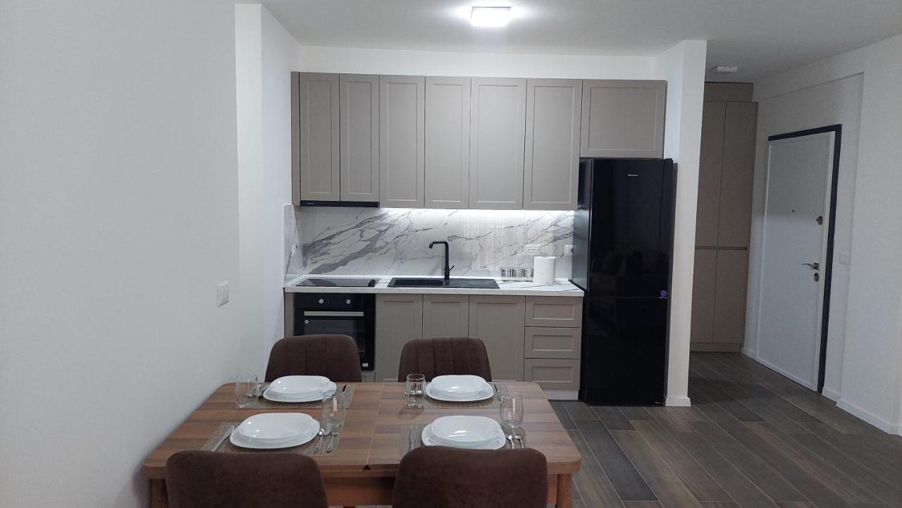 Amelja'S Apartment ชโคเดอร์ ภายนอก รูปภาพ